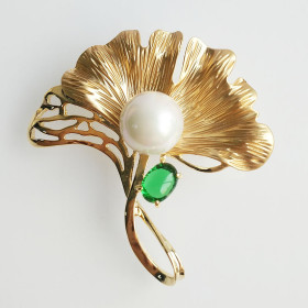 Ginko leaves brooch