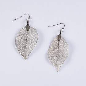 Natural Leaf Earring in Rhodium Plating