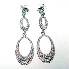 Elegant crystal earrings